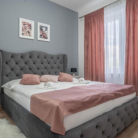 شقة Karina Apartman Dunajská Streda المظهر الخارجي الصورة