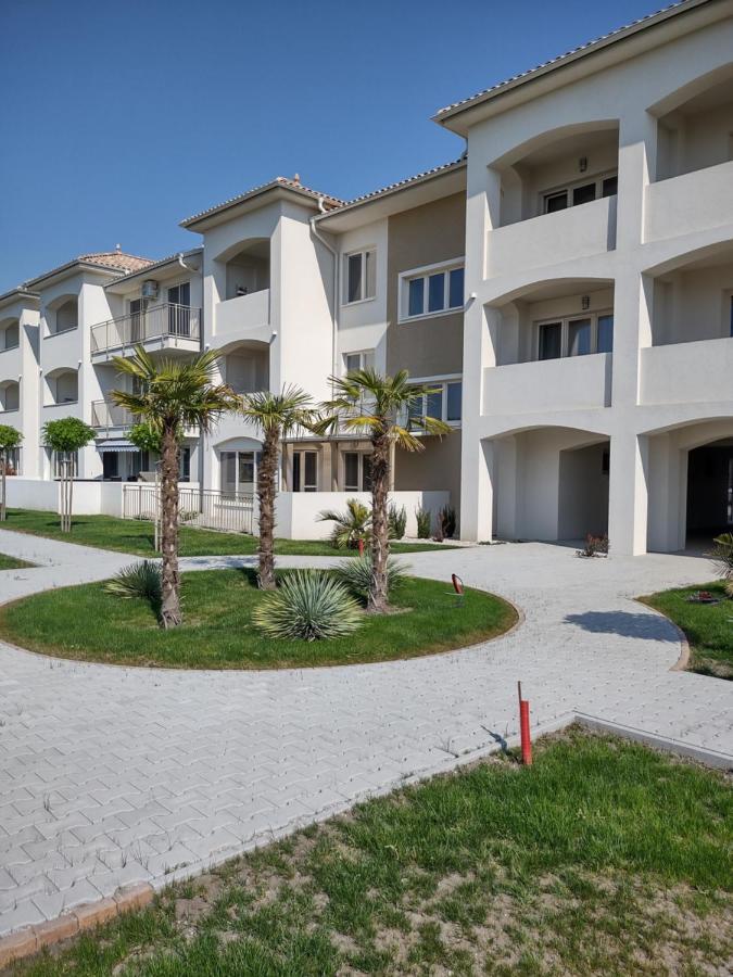 شقة Karina Apartman Dunajská Streda المظهر الخارجي الصورة