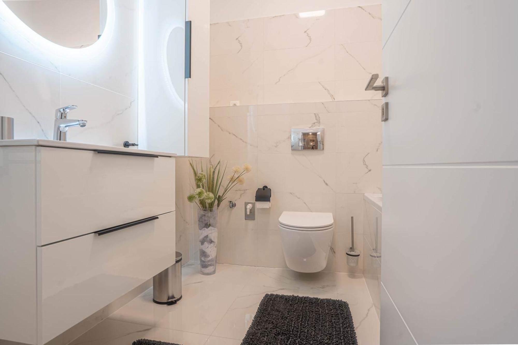 شقة Karina Apartman Dunajská Streda المظهر الخارجي الصورة
